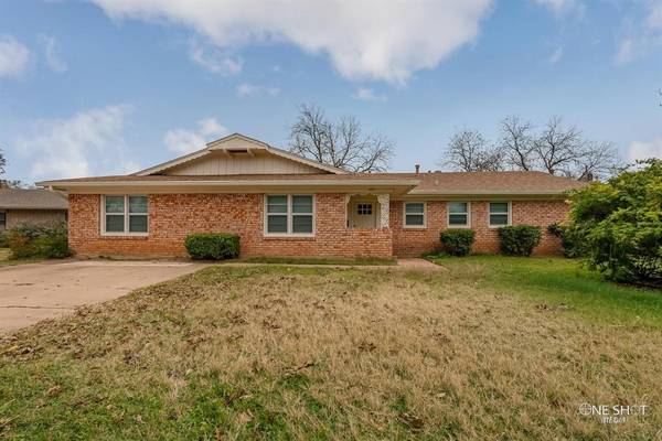 2425 Campus Court, Abilene, TX 79601