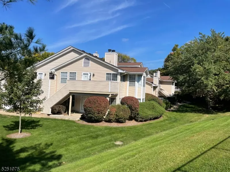 52 Fieldstone Rd #72, Bedminster Twp., NJ 07921