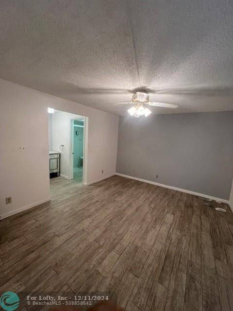 Sunrise, FL 33322,9721 Sunrise Lakes Blvd  #106