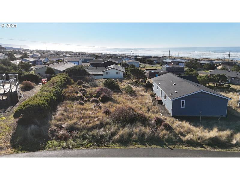 1909 NW CRUISER ST, Waldport, OR 97394