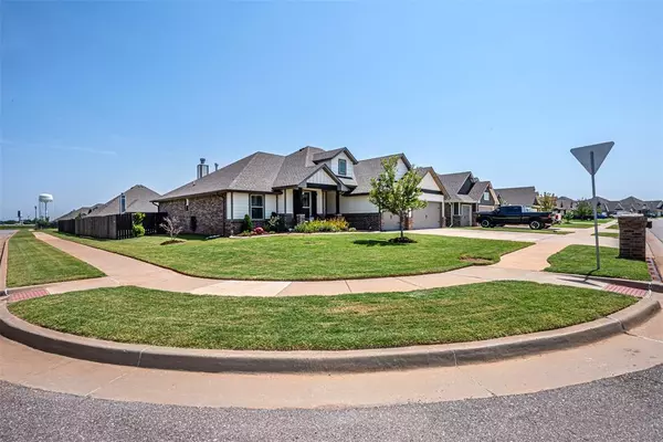 Yukon, OK 73099,652 Red River Drive