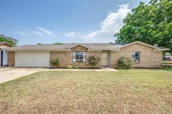 817 E Highway 114, Boyd, TX 76023