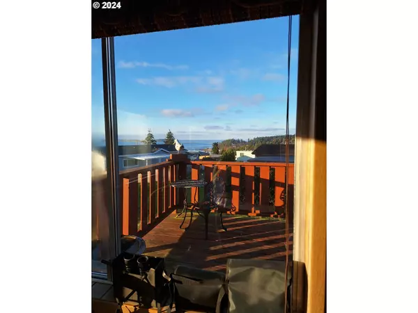 Port Townsend, WA 98368,120 Spruce DR