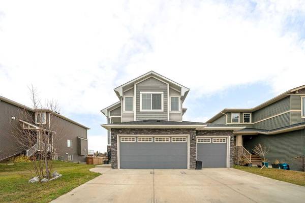 1457 Aldrich PL, Carstairs, AB T0M 0N0