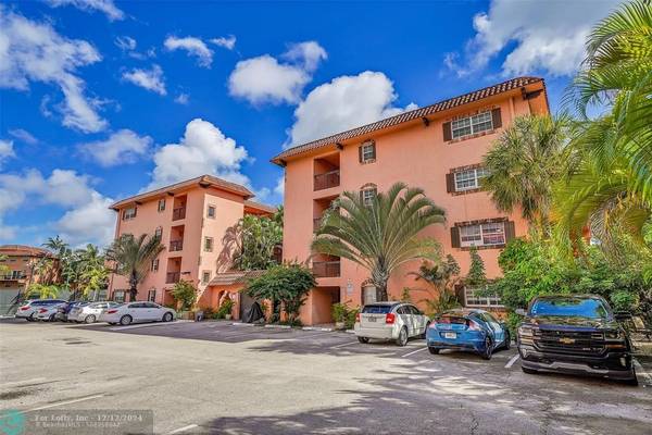 Fort Lauderdale, FL 33311,650 Tennis Club Dr  #305