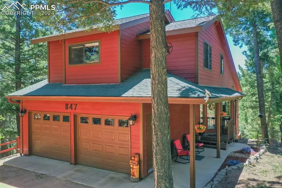 847 Ridge RD, Divide, CO 80814