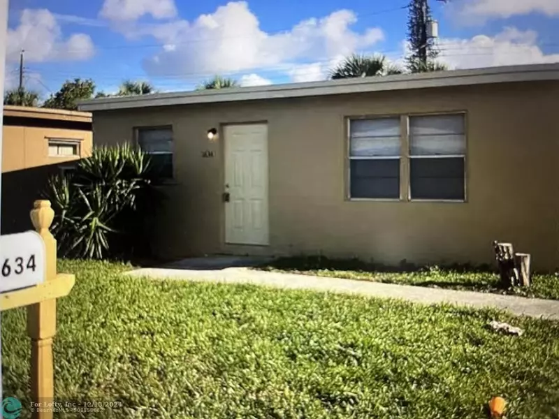 1634 W 15th St, Riviera Beach, FL 33404