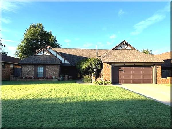 204 E Parkland Drive, Yukon, OK 73099