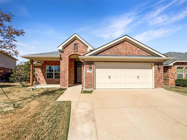 4404 Sapphire Lane, Granbury, TX 76049