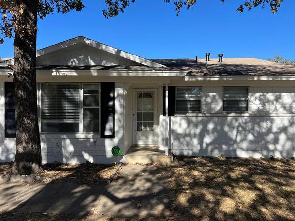 133 Sunnyvale Terrace, Bedford, TX 76022