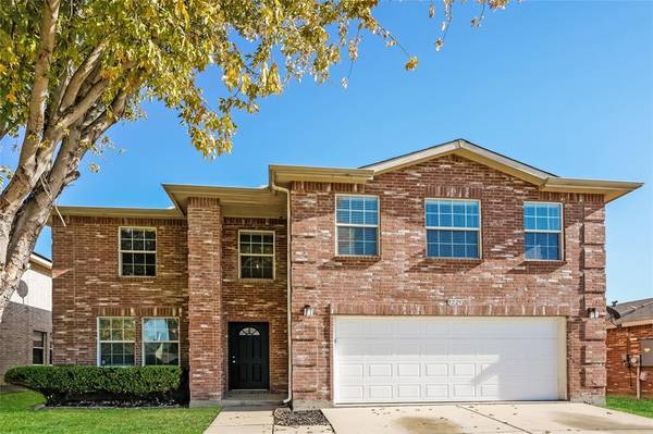 9225 Cheswick Drive, Fort Worth, TX 76123