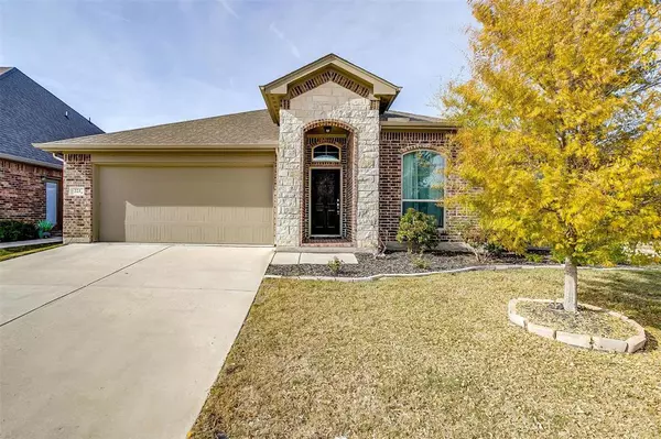 221 Marina Drive, Azle, TX 76020