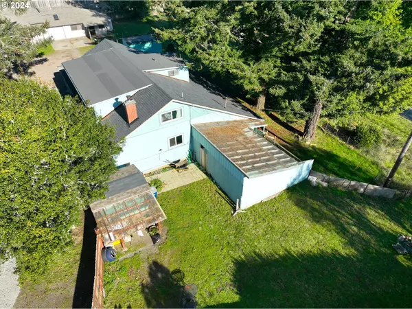 Brookings, OR 97415,333 SPRUCE DR