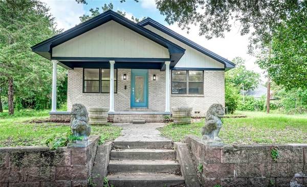 1011 N John Street,  Palestine,  TX 75801