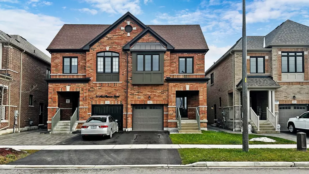 19 Macpherson St N/A, Whitby, ON L1P 0N4