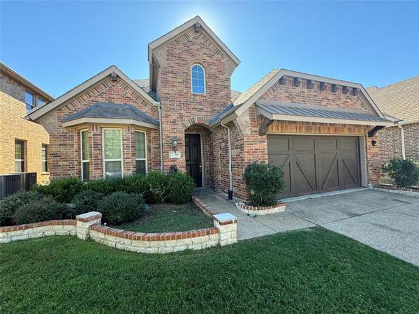 2704 Cole Castle Drive, Lewisville, TX 75056