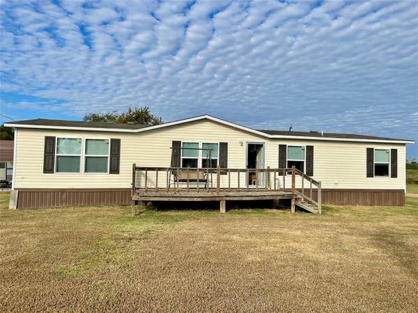 151 County Road 3567, Dike, TX 75437