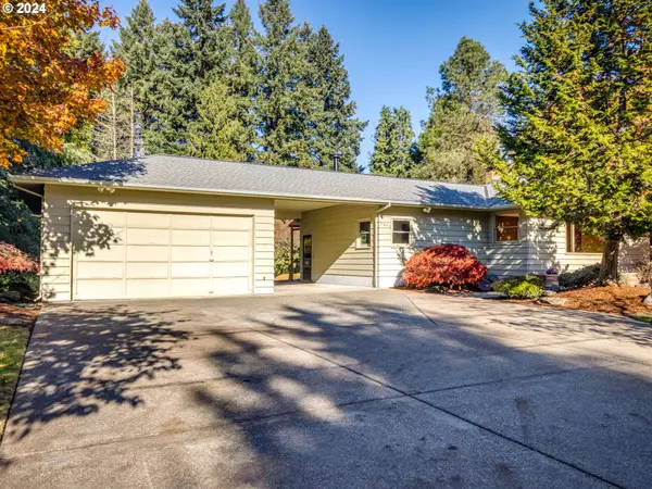 West Linn, OR 97068,3893 CEDAROAK DR