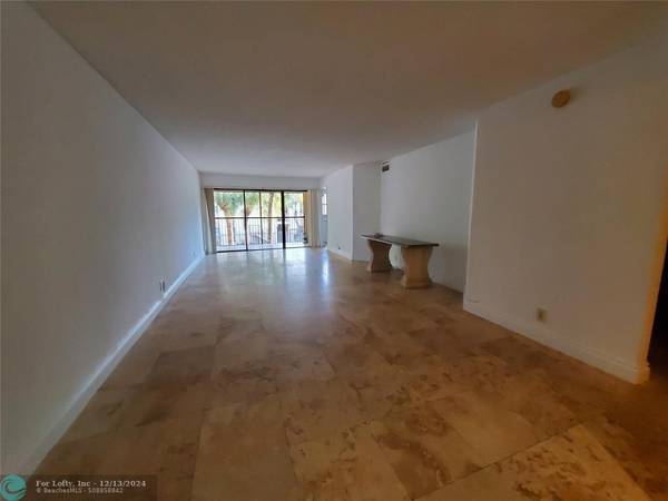 Coral Springs, FL 33065,3033 Riverside Dr  #217