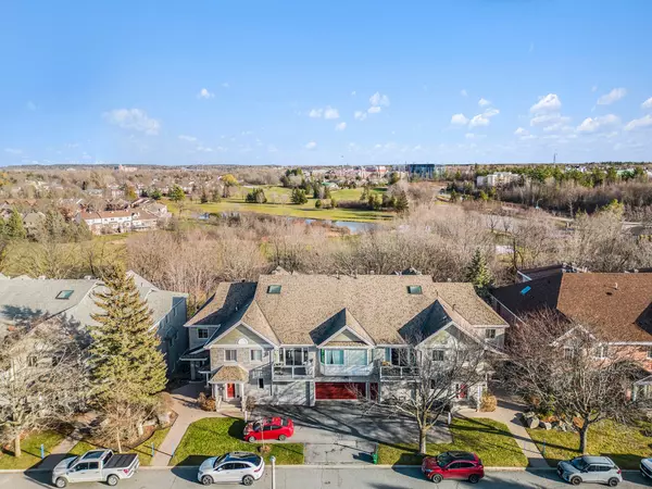 102 Robson CT, Kanata, ON K2K 2W1