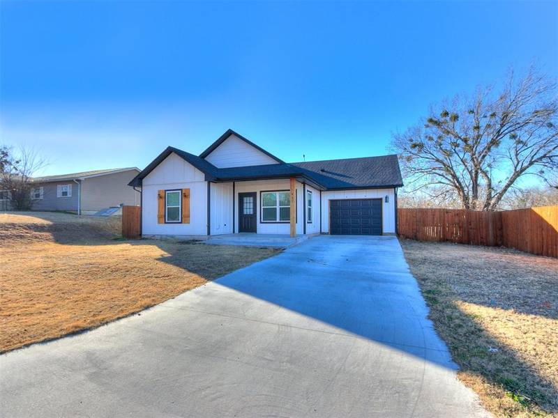 411 N Dogwood Street, Luther, OK 73054