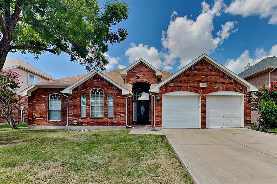 325 Jennifer Lane, Arlington, TX 76002