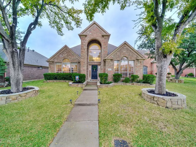 217 Landry Court, Irving, TX 75063