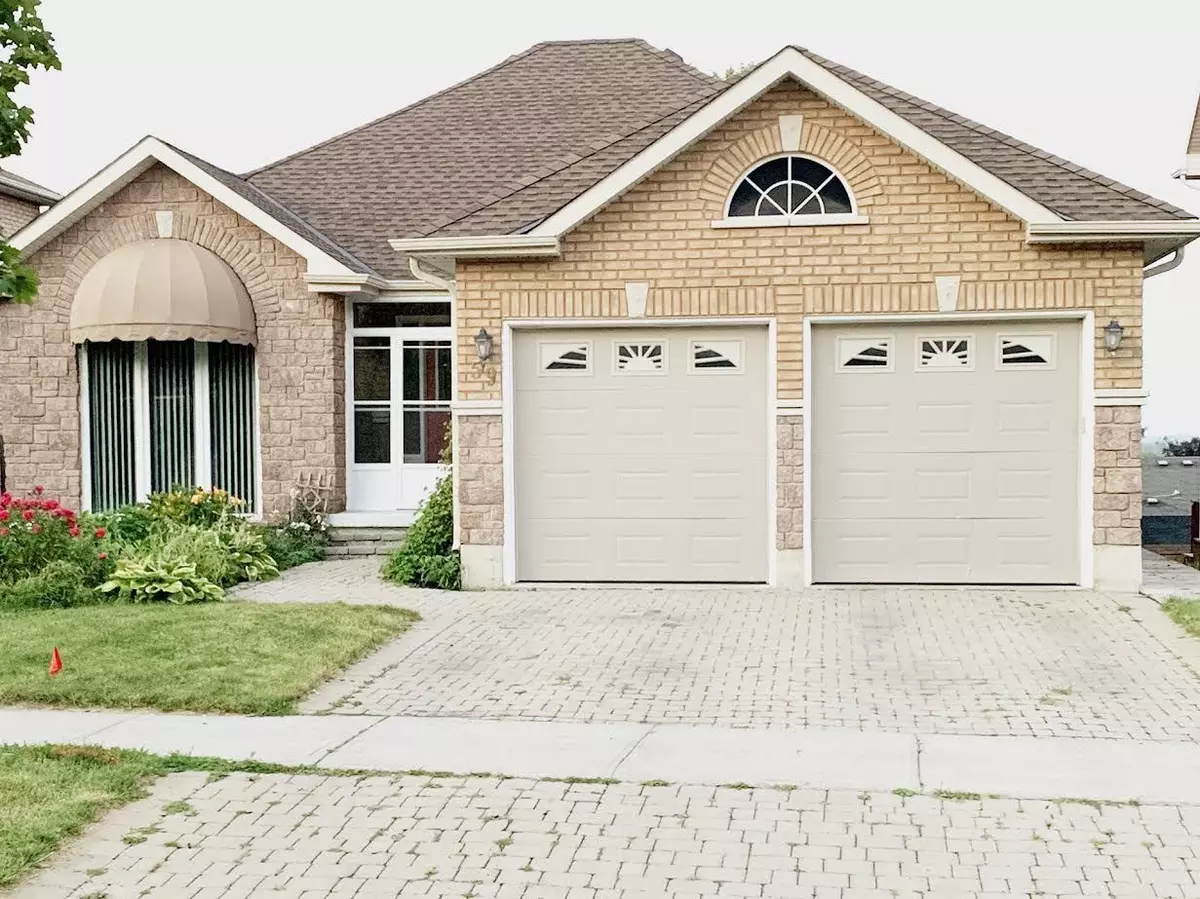 Bradford West Gwillimbury, ON L3Z 3C8,59 Metcalfe DR