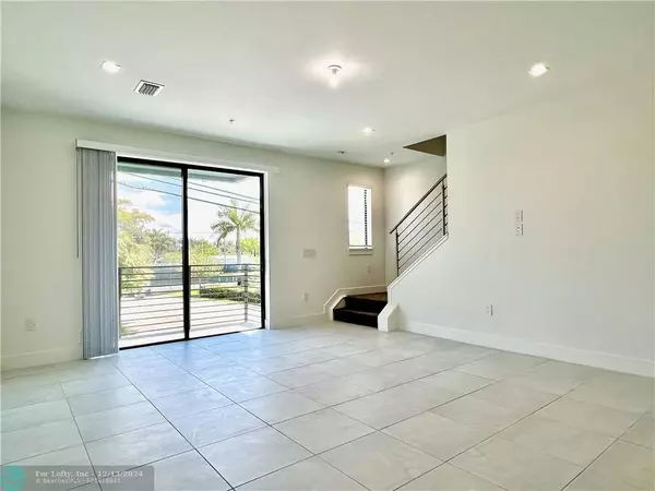 Wilton Manors, FL 33305,559 NE 21st Ct