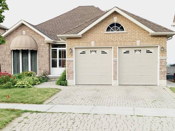 59 Metcalfe DR, Bradford West Gwillimbury, ON L3Z 3C8