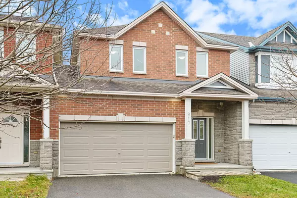 Kanata, ON K2M 0E1,917 WHITEFORD WAY