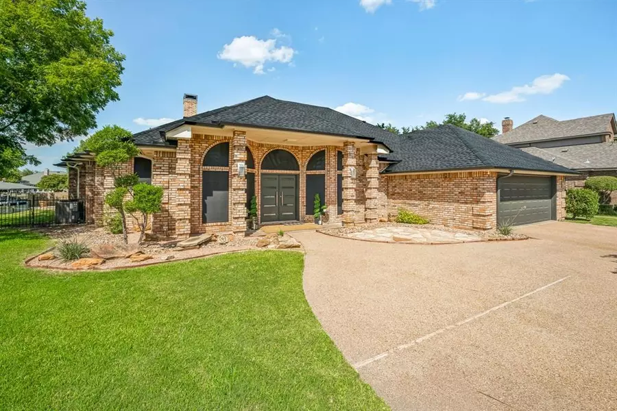 2403 Pebble Drive, Granbury, TX 76048