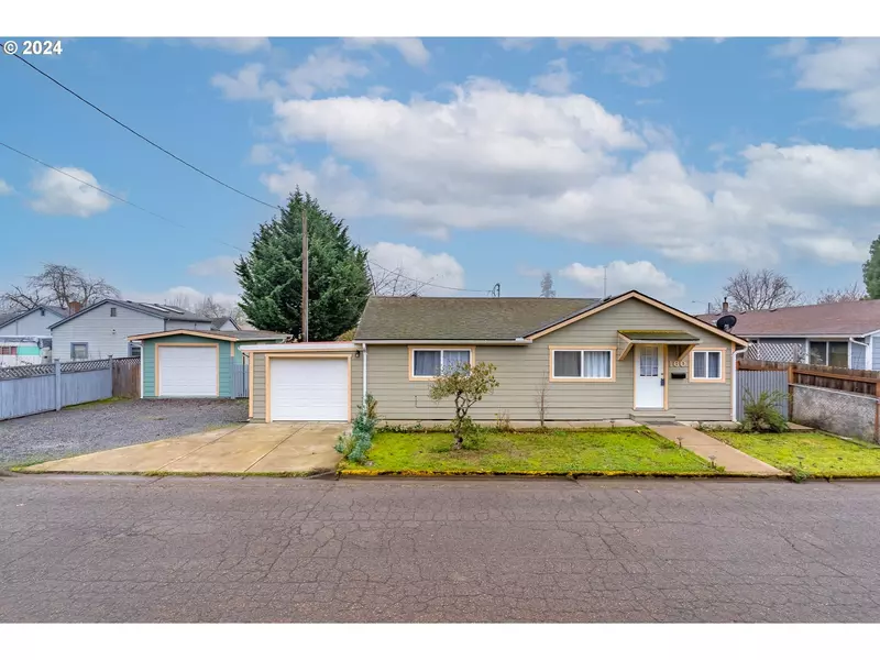 160 W OLIVE ST, Lebanon, OR 97355