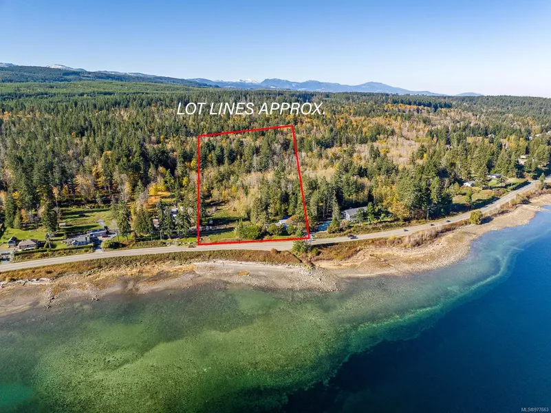 6097 Island Hwy S, Union Bay, BC V0R 3B0