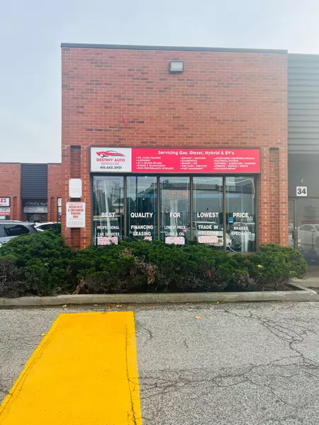 2901 Steeles AVE W #34, Toronto W05, ON M3J 3A5