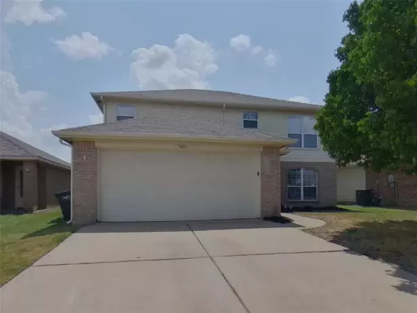 9609 Olivia, Fort Worth, TX 76108