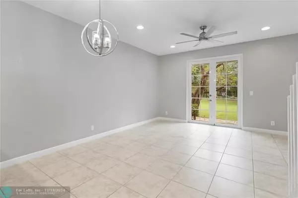 Davie, FL 33314,7440 Willow Grove Pl