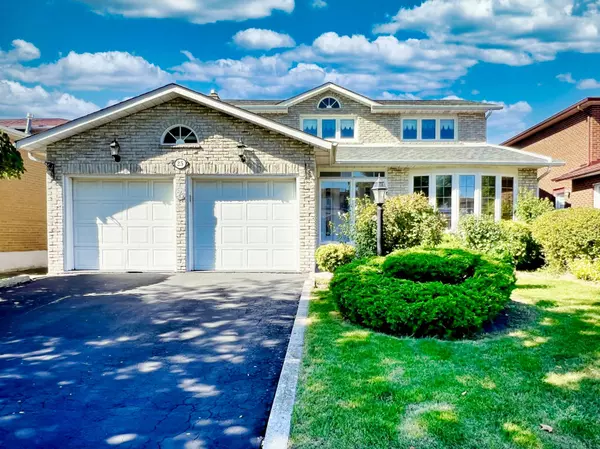 25 Risebrough Circuit, Markham, ON L3R 3B9