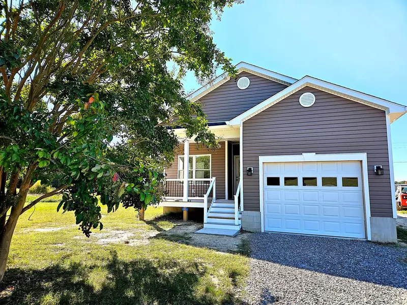 83 Waters Cove CIR, Reedville, VA 22539