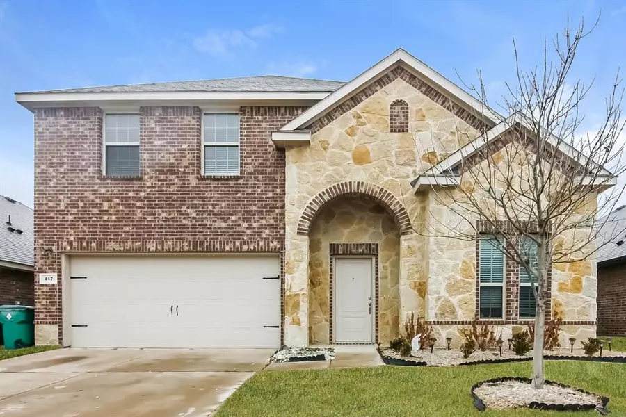 217 Garden Grove Drive, Waxahachie, TX 75165