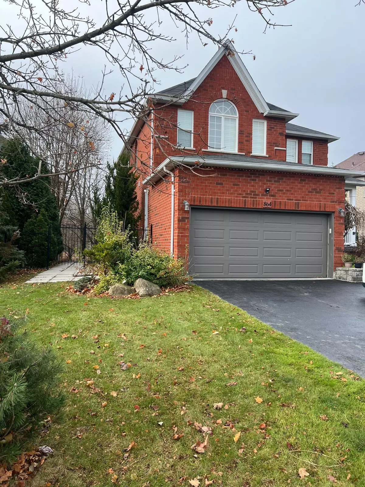 Newmarket, ON L3X 2H3,864 Shadrach DR #Lower L