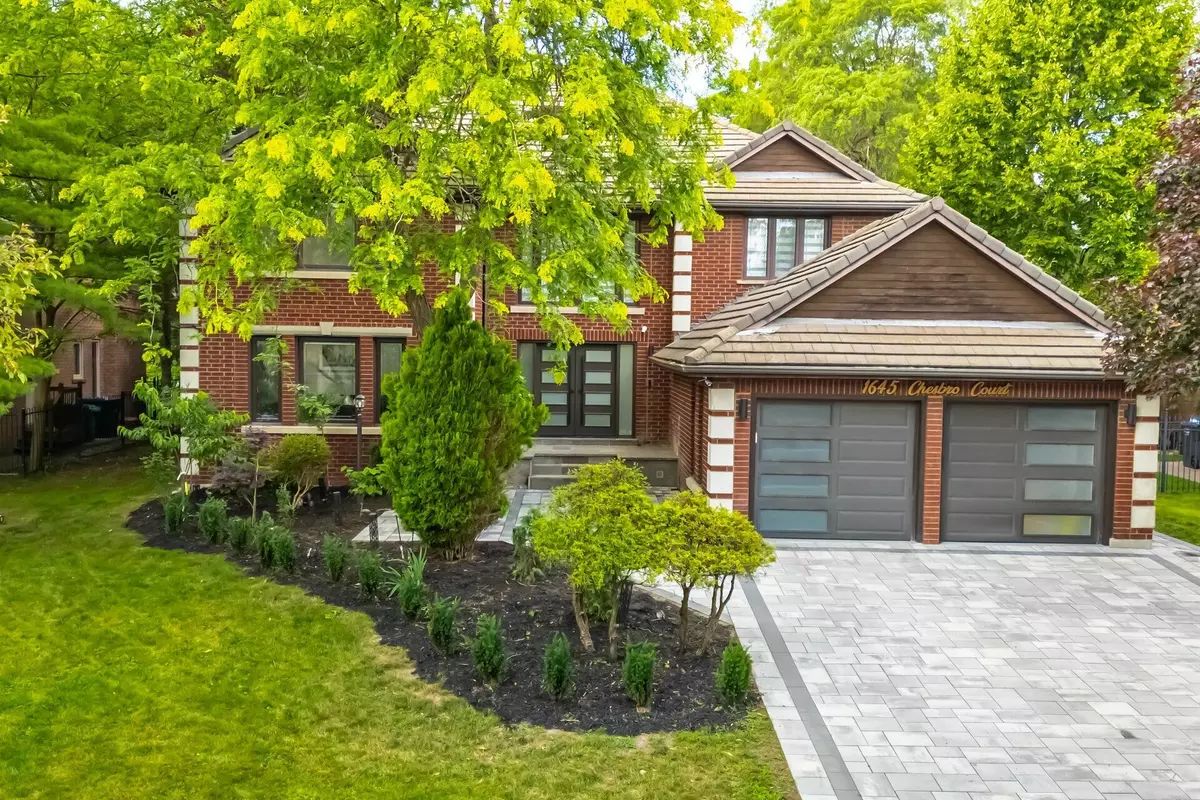 Mississauga, ON L5H 4H5,1645 Chesbro CT