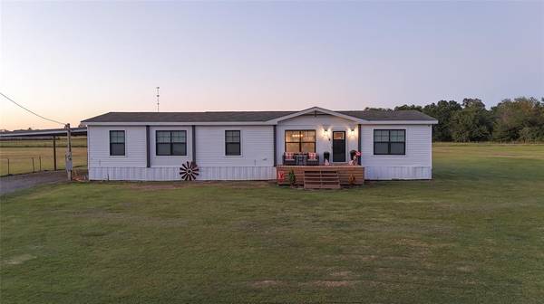 15955 Hiram Road, Wills Point, TX 75169