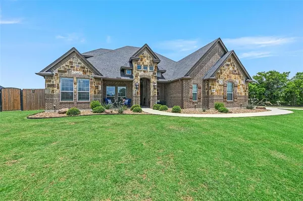 12800 Rocking Horse Drive, Fort Worth, TX 76052