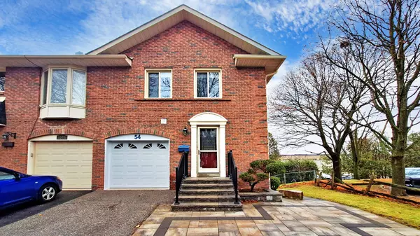 54 Foxglove CT, Markham, ON L3R 3Y3