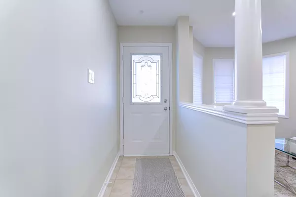 Mississauga, ON L5M 6T2,3278 Springrun WAY