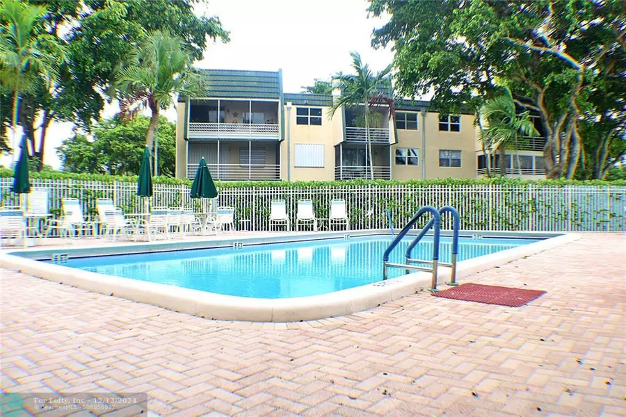 9070 Lime Bay Blvd  #105, Tamarac, FL 33321