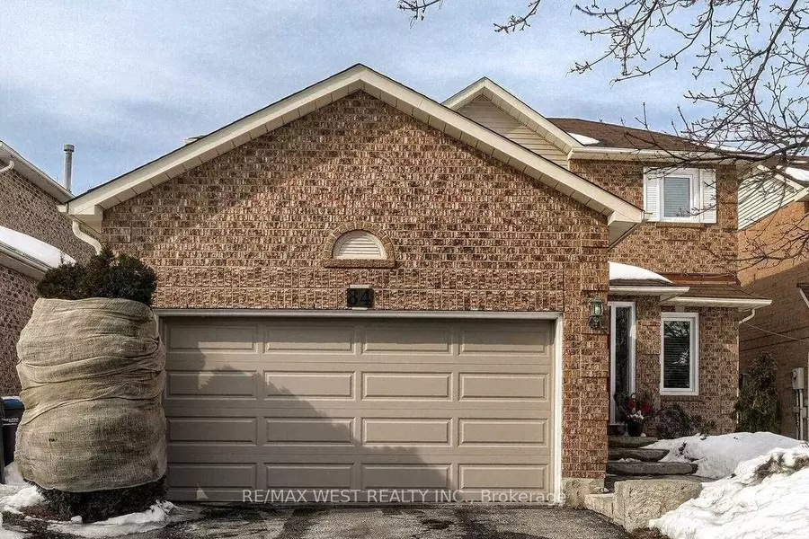 84 Mullis CRES #Main, Brampton, ON L6Y 4S9