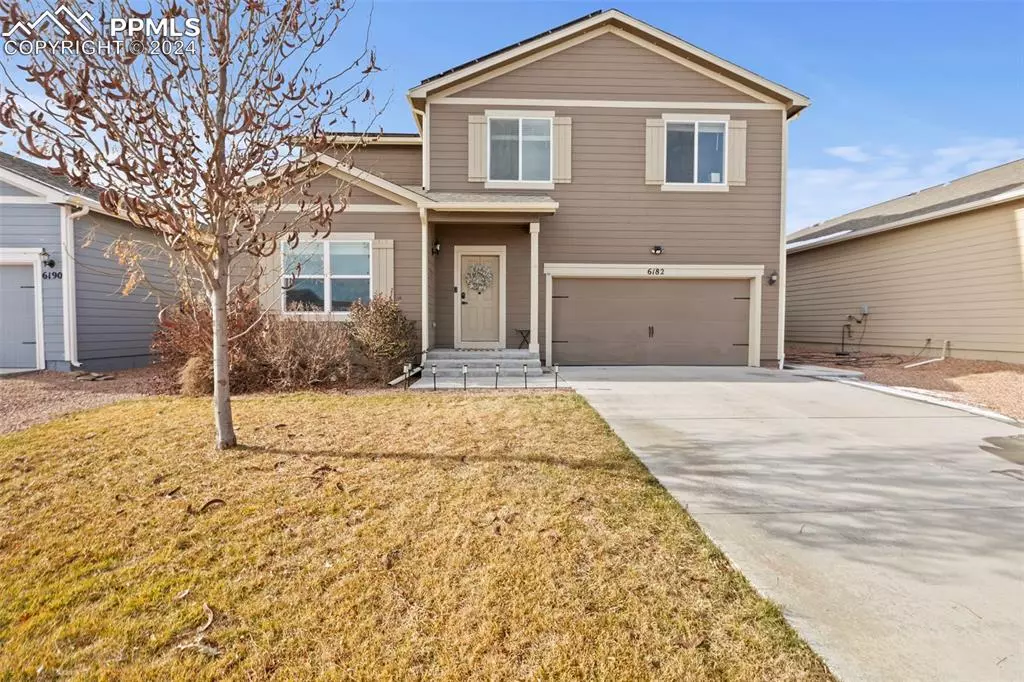 Colorado Springs, CO 80925,6182 Meadowbank LN