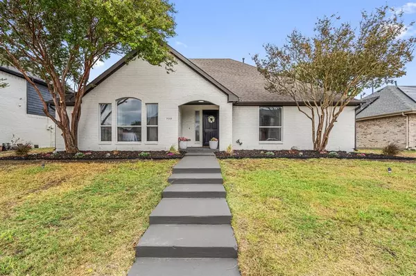 7117 Montego Drive, Rowlett, TX 75089